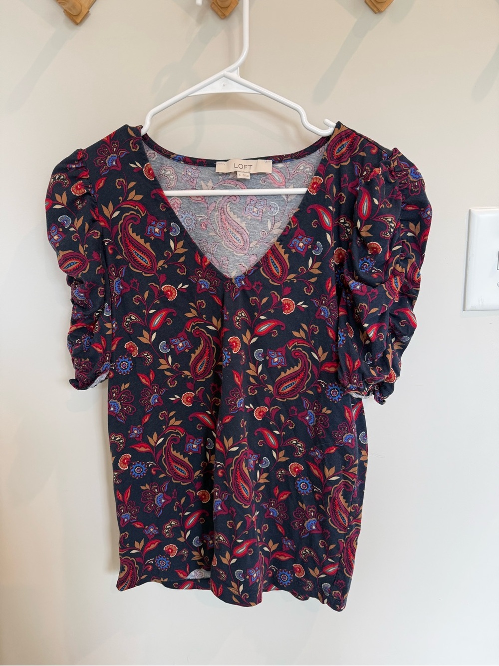 LOFT Navy Paisley V-Neck Puff-Sleeve Blouse